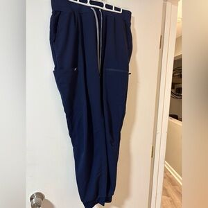 Fabletics womans joggger scrub pants